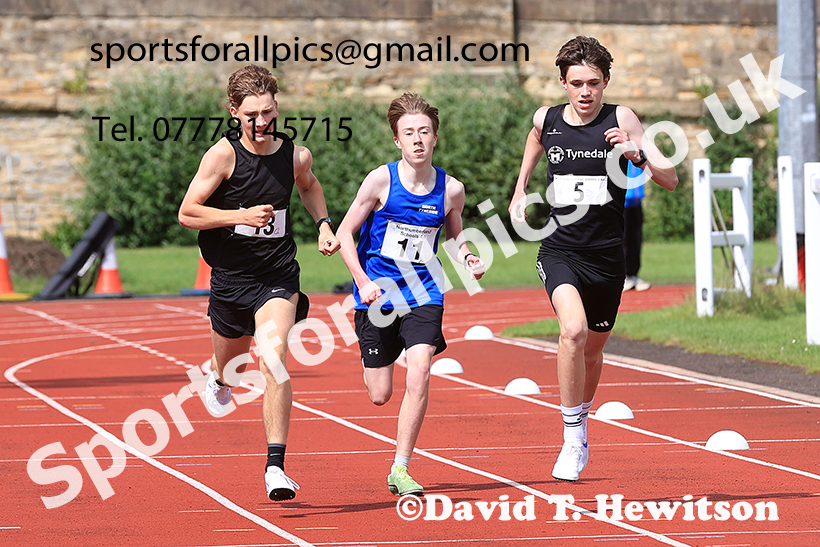BBoys 1500 metres, 2025 Northumberland Schools Track and Fields, Wentworth, Hexham. Photo: David T. Hewitson/Sports for All Pics